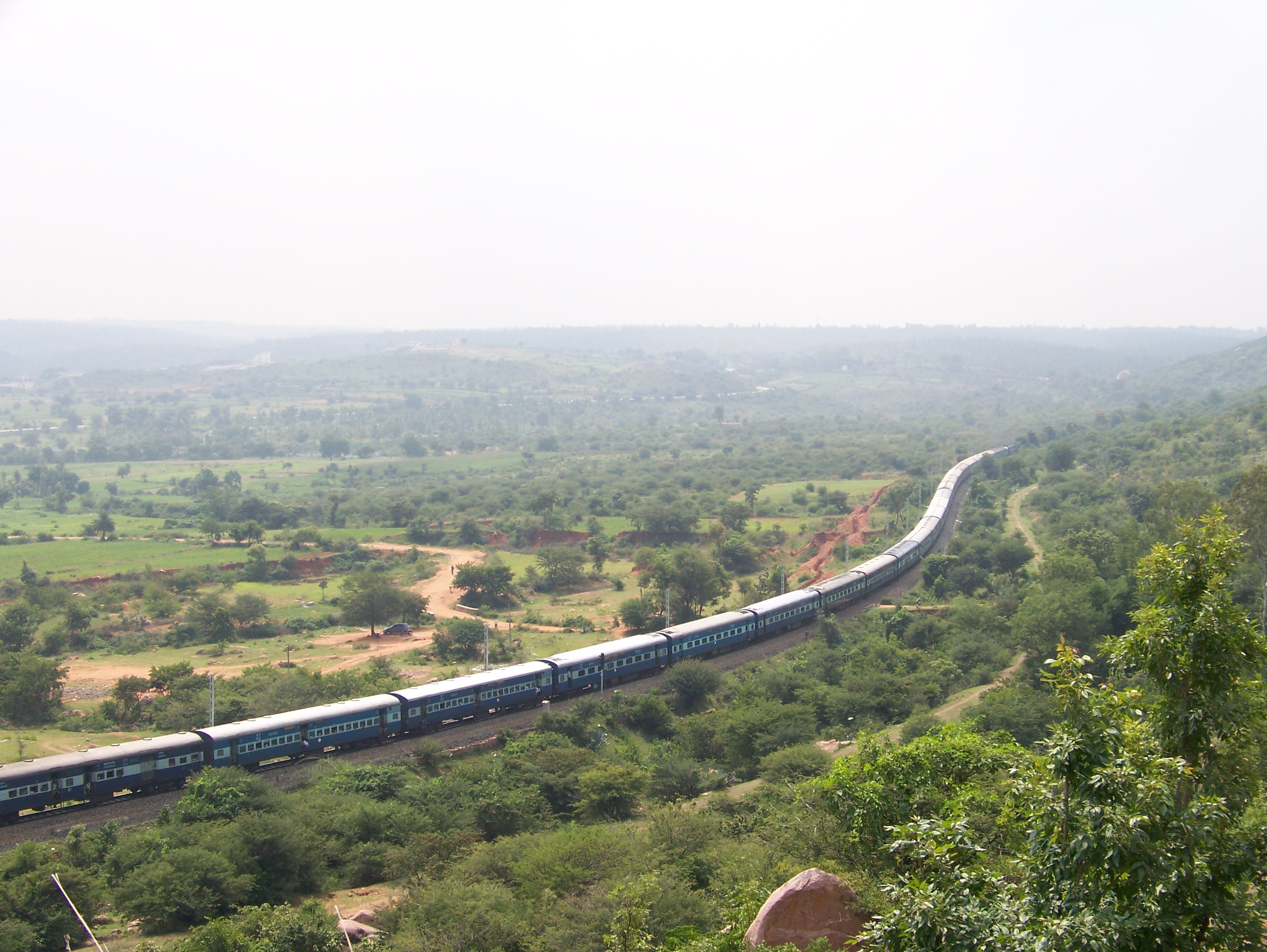 The Nizammuddin-Yeswantpur passenger