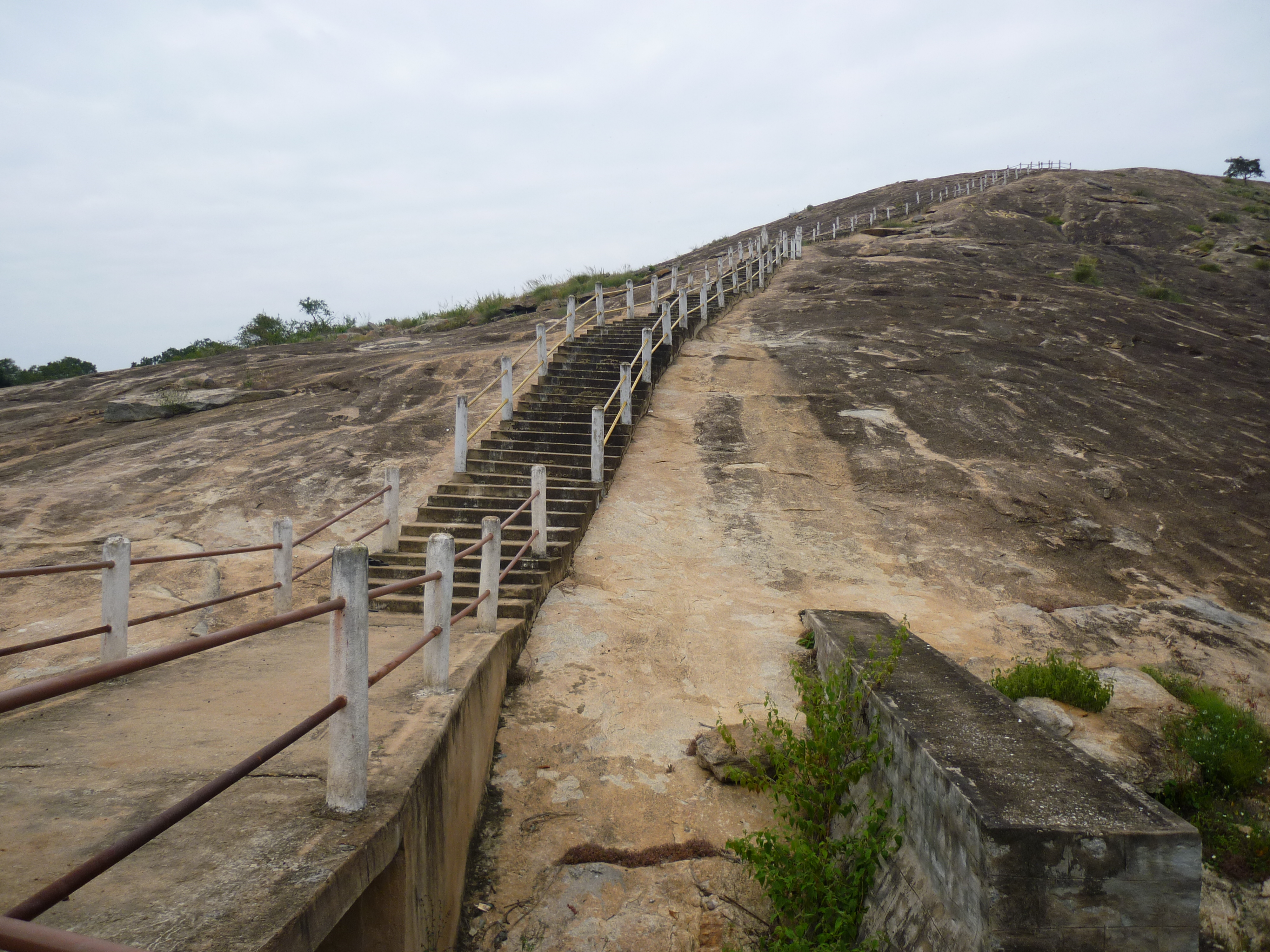 The stairway to Devarabetta :P