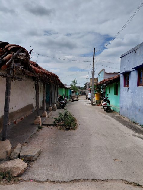 Houses with looms at Kodiyala village